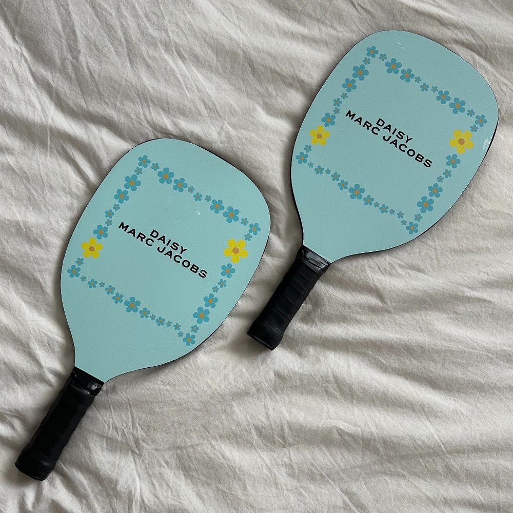 MARC JACOBS DAISY - Pickleball Paddle Set